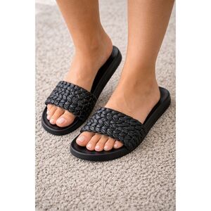 Universal Thread Black Woven Slide Sandals Size 7.5 Faux Leather NWT Comfort